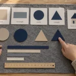 Jeu des formes géométriques : pièces carrées, rectangulaires, cercles et triangles